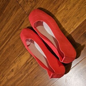 Bright pink flats - 7